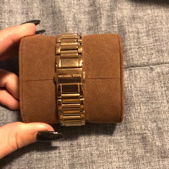 HP?? Michael Kors Rose Gold Watch main image 7